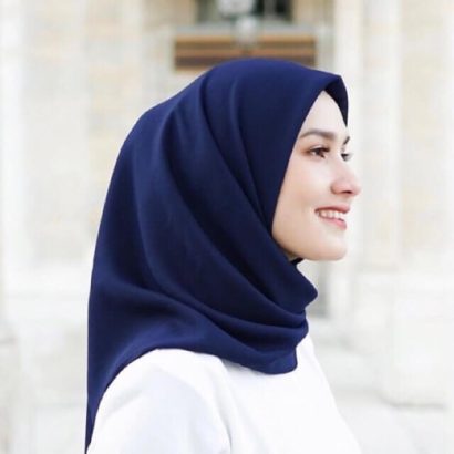 hijab-warna-navy