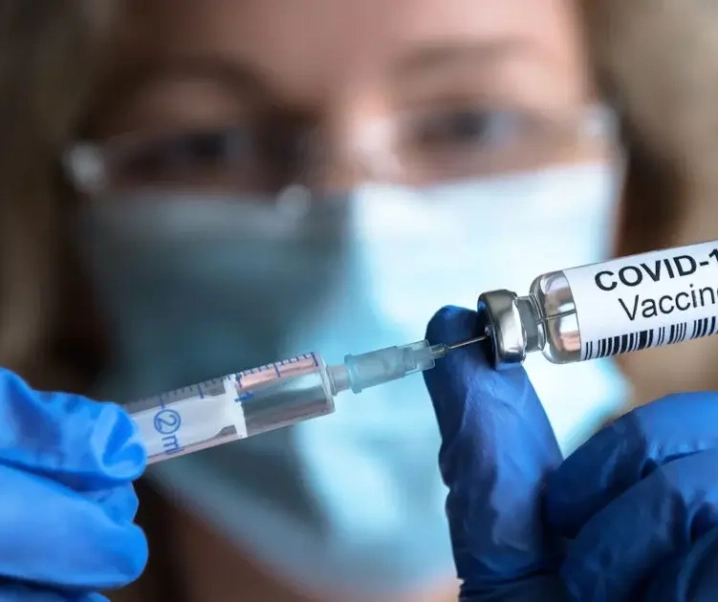 Efek Samping Vaksin Booster Dosis Dua Berdasarkan Jenisnya