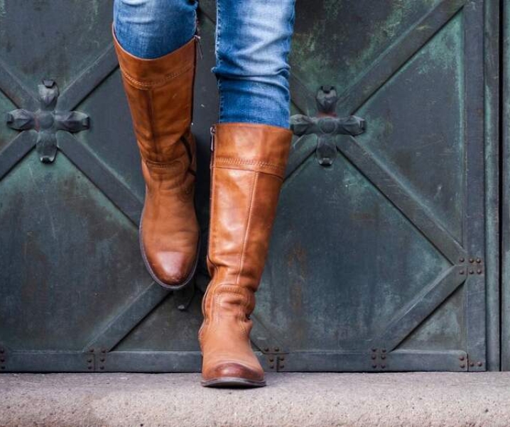 5 Tips Memilih Sepatu Boots yang Nyaman