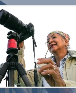 Awet Muda dengan Kamera: Perjalanan Hermandari Kartowisastro di Dunia Fotografi